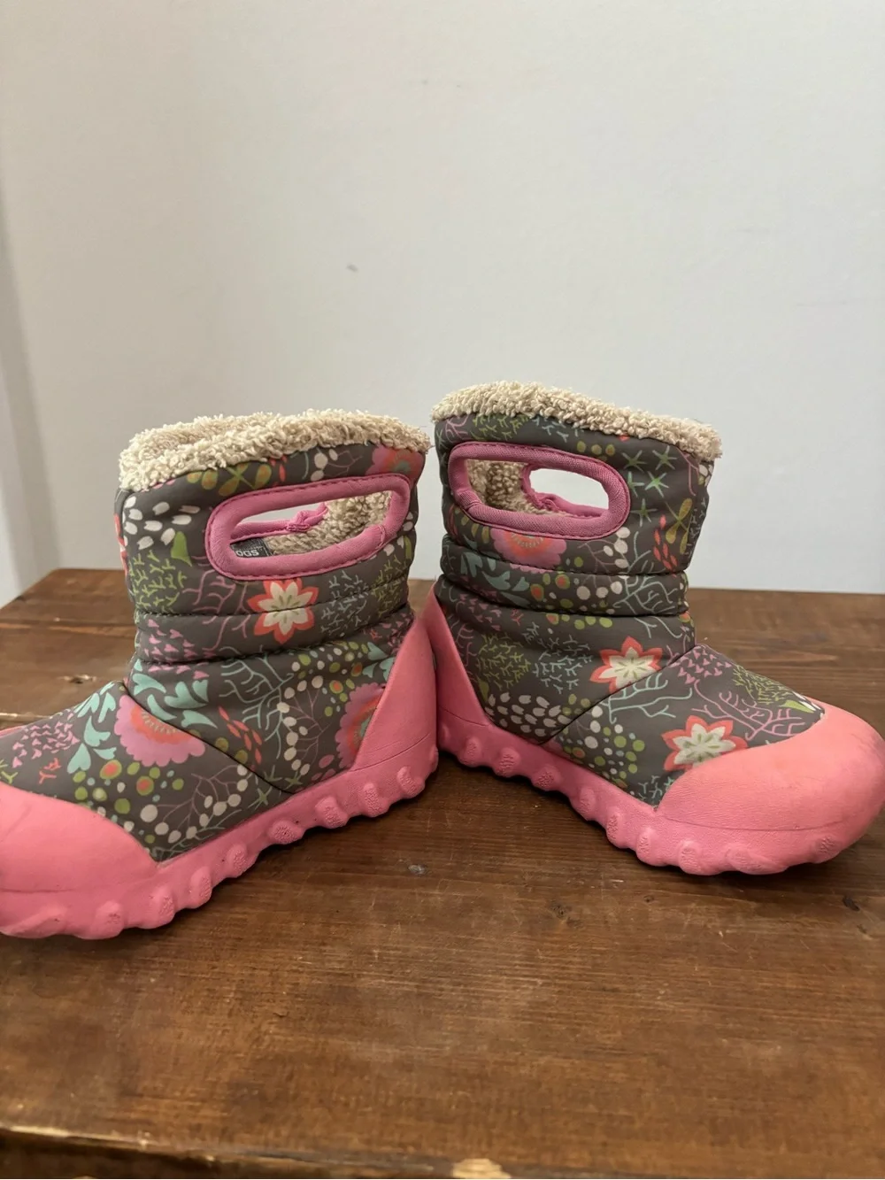 Bogs B-Moc Kids Waterproof Winter Boots Pink Floral Size 8